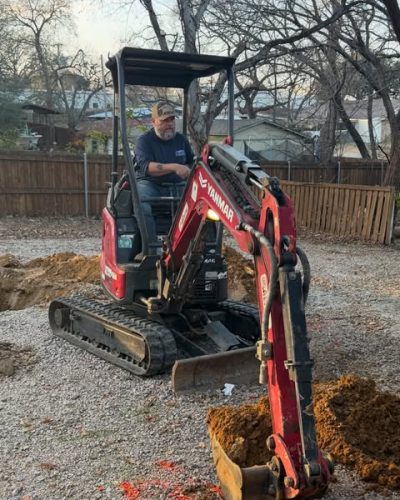 FlowMo Plumbing Mini Excavator Digging